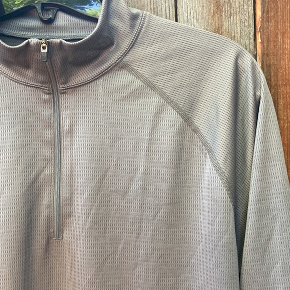 The North Face 1/4 Zip base layer - Picture 2 of 5